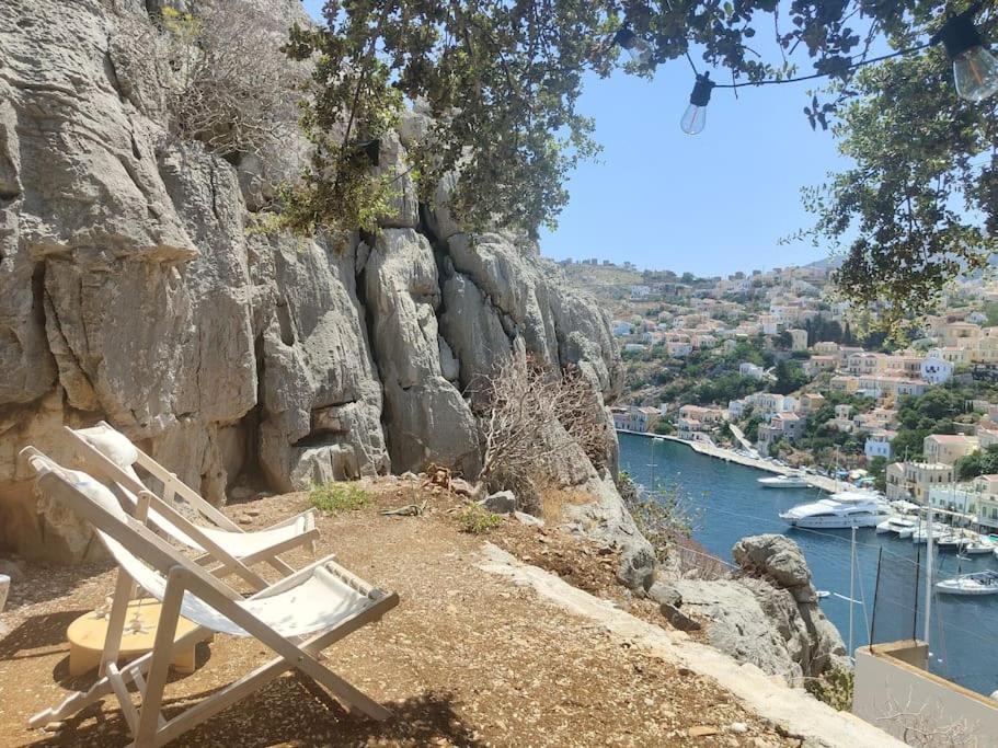 Maison Avec Terrasses Et Vues Symi Bagian luar foto