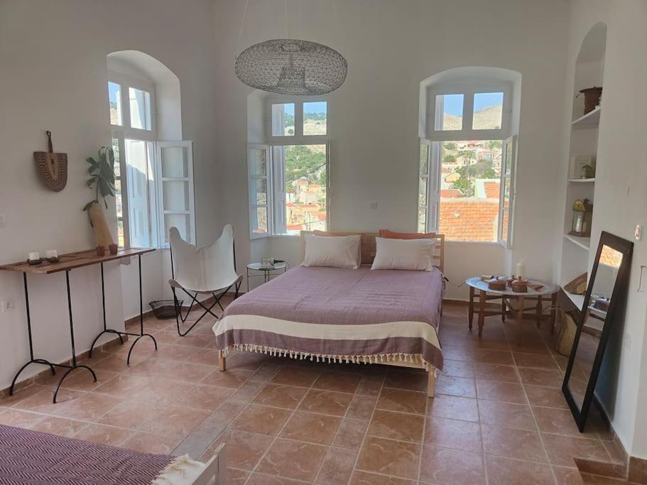 Maison Avec Terrasses Et Vues Symi Bagian luar foto